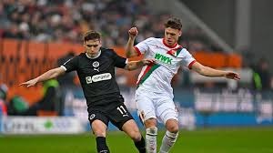 还剩四分钟输13分，大概率赢不了了，你想无法明白佩顿理查德桑托斯打的那么好但出场不到十分钟，波杰凭什么打26，谁打勇士都是不知道名字的新秀拿生涯新高！防不住投不进留着他干嘛