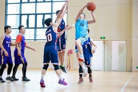 西甲转会市场动态更新 阵容调整逐步完成